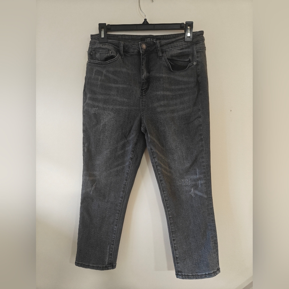 Judy Blue Skinny Fit Capri Black Dark Wash Jean Capris Size 9 | 29